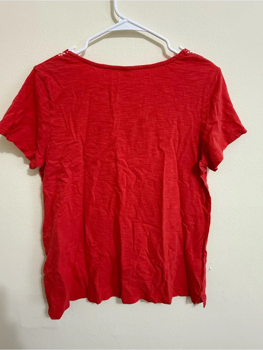 Old Navy Women’s Red Crochet Trim Short Sleeve Top - Picture 2 of 4